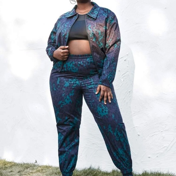 Plus..2piece Jacket & Pants - Picture 1 of 4